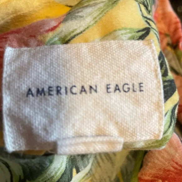 ⚡️5/$15⚡️American Eagle | Yellow Hawaiian Crop Top | S - Picture 2 of 12
